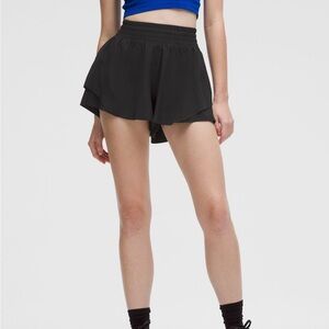 Lululemon shake it out short